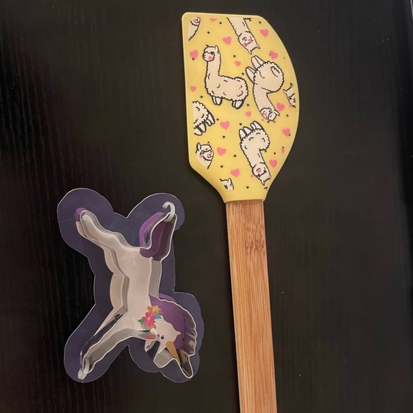 Other - Yellow Llama Spatula AND Unicorn Cookie Cutter